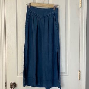 Wilfred soft denim skirt